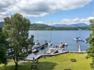 Beautiful 3bed Caravan on Windermere - on White Cross Bay Holiday Park