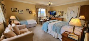 Deluxe Triple Room room in Brook Manor Lodge