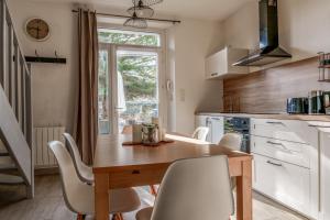 Maisons de vacances Maison 5 p hyper centre Amboise #parking #terrasse : photos des chambres