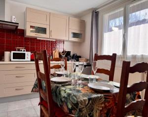 Maisons de vacances Antipodes, maison avec parking face au port : photos des chambres