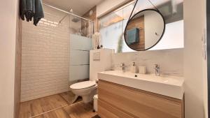 Lost inn Lyon Part dieu -Entre centre ville et gare part dieu -Netflix