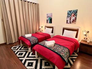 Modern 2BR Apt in Downtown - Mint Stays 42