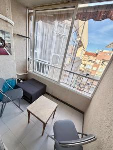 Apartment with pool, near the see