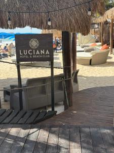 Luciana Hotel & Beach Club
