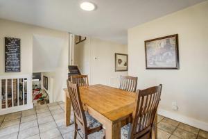 Iron View Hot Tub Fire Pit & Breathtaking Views