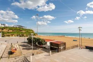 Down Town Beach House - Caliços