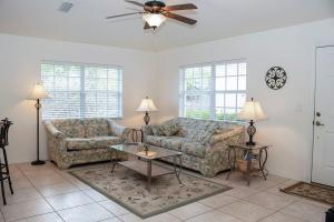 CHD3583-C Rotunda Wes