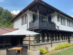 Къща за гости Лъките - Zărkwischte