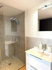 Appartements Studio Cosy - Proche MEETT 300m : photos des chambres