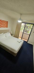 Ultimate Resort Getaway Pools, Waterslides and Steps from the Beach