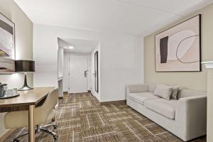 Sonesta Essential Orlando Airport