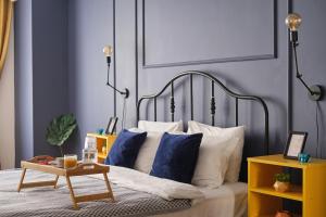 Central Modern & Pretty Apartment