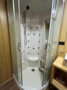 Departamentos en Villa La Angostura con ubicación ideal