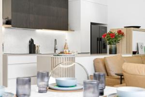 Mod House Ocean Grove- Walk to the shops, cafes, beach and park! Brand new luxury apartment in gated complex