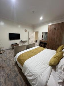 غرفة خاصة في مبنى مستقل قريبة من المسجد النبوي بالمدينة المنورة