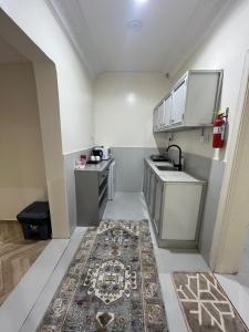 غرفة خاصة في مبنى مستقل قريبة من المسجد النبوي بالمدينة المنورة