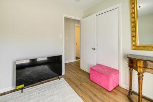 5 Mi to Smithsonian Museum Apt in DC