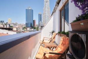Cozy Penthouse with the Balcony