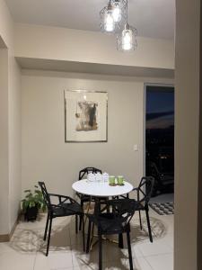 S & E Condo with Panoramic View