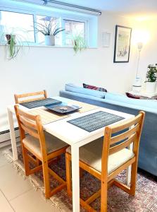 Excellent Private Suite in Bloor West Village