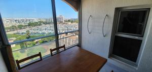 Carnon plage Agréable F2 loggia vue port parking