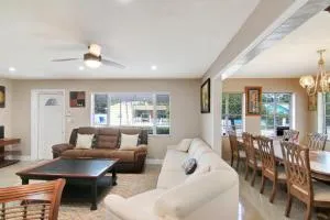 Beach Anchor Palm - ريفييرا بيتش