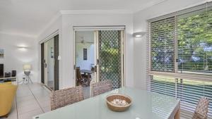 The Summit - Trinity Beach - Ocean Views !!