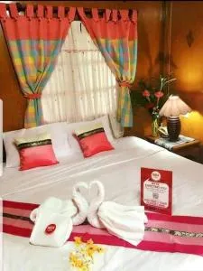 โรงแรมอัมพรรีสอร์ท - Kamphaeng Phet