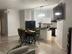 Simple Modern House - Lillard Park