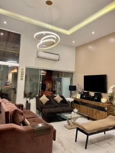 Espetacular casa a 50m da praia