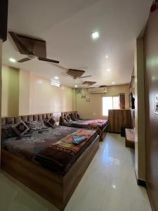 MANSAROVAR HOME STAY and GUEST HOUSE