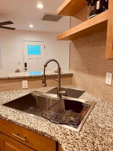 Kingman Gold 2BR Retreat at the Heart of Rt 66