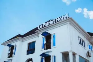 Le Patriot Hotel - Aja