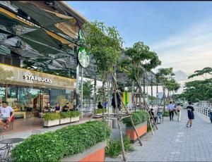 THE METROPOLE Apartment Complex OPERA-GALLERIA-CREST