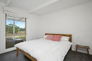 Serene Lonsdale Getaway