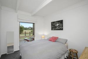Serene Lonsdale Getaway