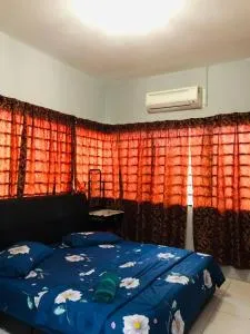 Firzana Homestay - SDK