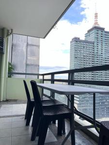 FLAIR 2 Bedroom Unit with Balcony