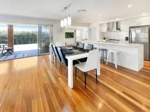 Bale's House - Dunmore