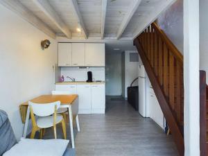Appartement lumineux 2 pièces, terrasse, proche plage, parking, Grau DAgde - FR-1-423-316