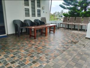 Sun n Tan Beach Home stay