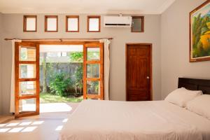 Villa with private pool and garden in Nusa Dua 3BR