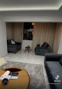 شقه مفروشه للإيجار كورنيش النيل المعادي صف إول عند البنك الاهلي