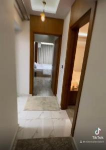 شقه مفروشه للإيجار كورنيش النيل المعادي صف إول عند البنك الاهلي