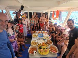 Expeditions To El Nido