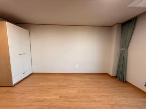 DMZ Hotel & Tour Guide