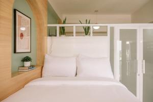 Zen Minimalist Comfort