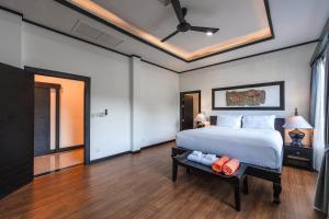 V175 Huge 21M Pool 5-BR 1Km 2 Kamala Beach