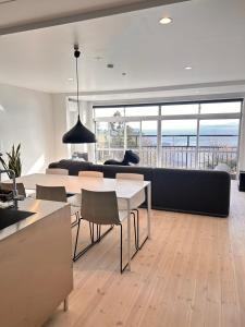 真鶴ペットと泊まれて専用屋上付きスタイリッシュなapartmentHotel途乃中RC2