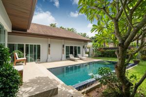 Balinese Style 3BR Villa Morning Forest, Nai Harn